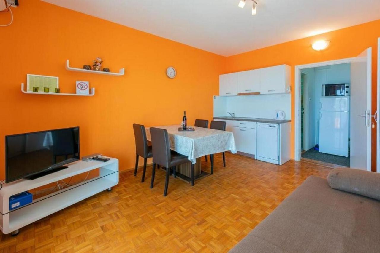 Apartment Mira Crikvenica Eksteriør billede
